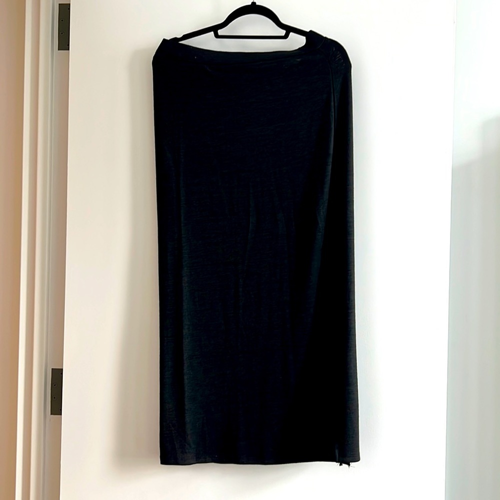 Stretchy, long skirt with Slit